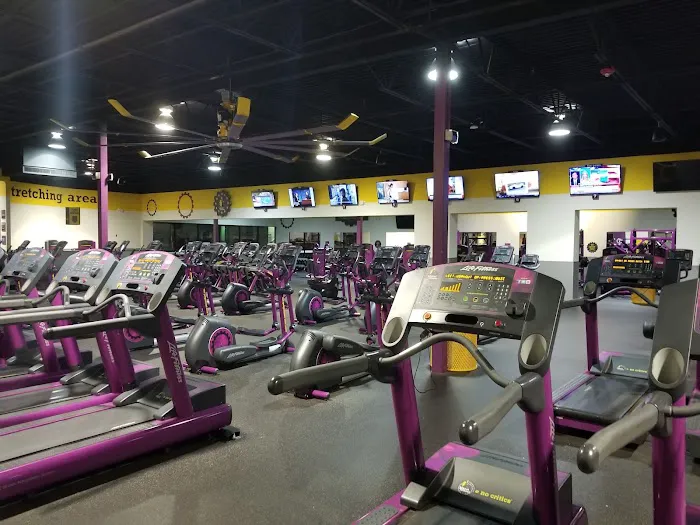 Planet Fitness Picture 7