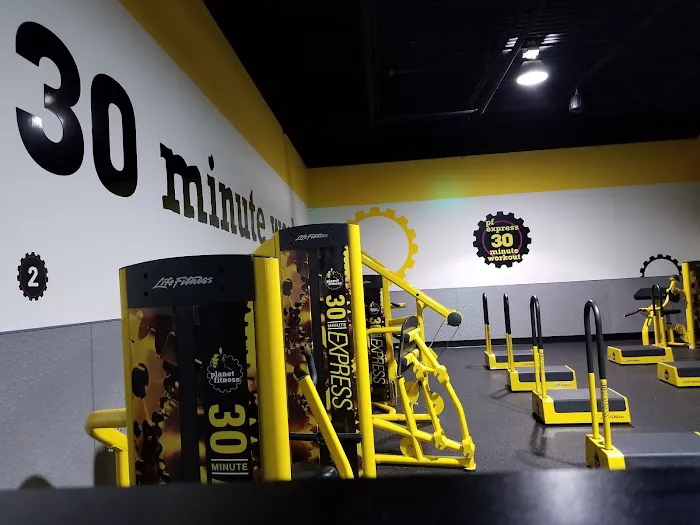 Planet Fitness Picture 8