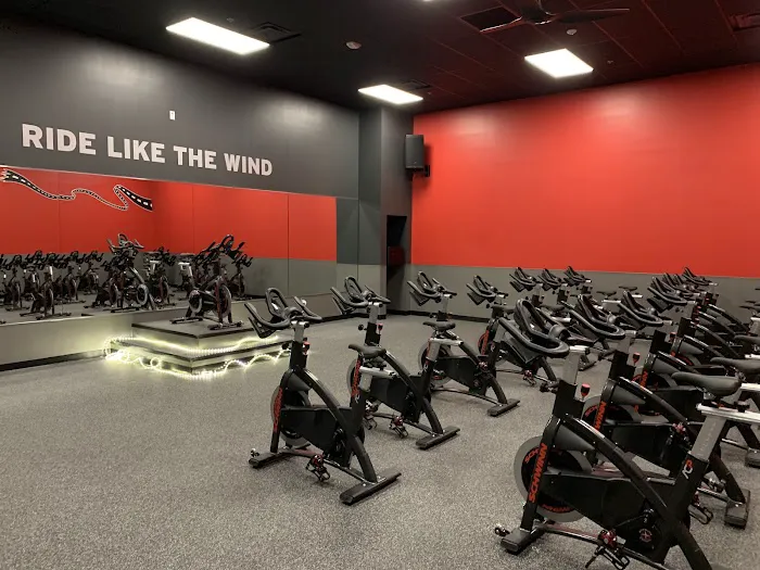 Crunch Fitness - Canton Picture 3