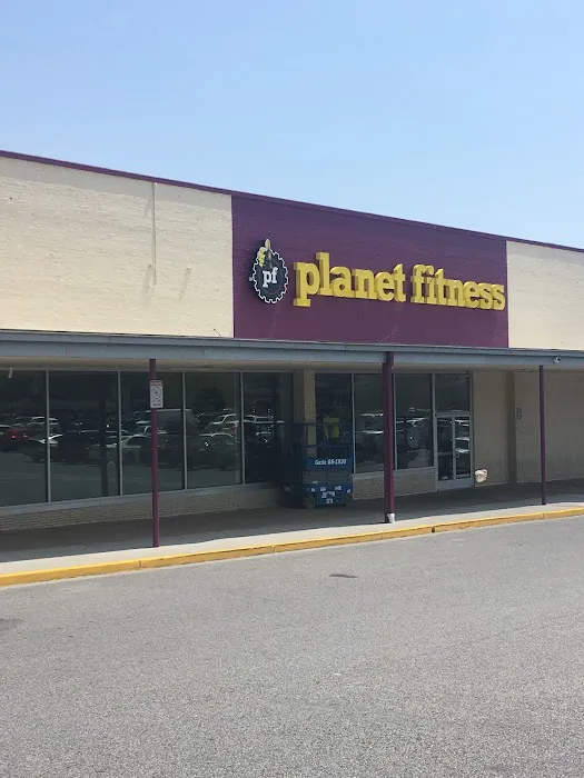 Planet Fitness Picture 3