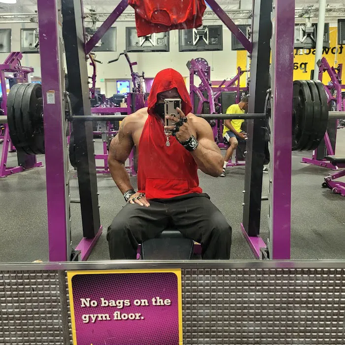 Planet Fitness Picture 8