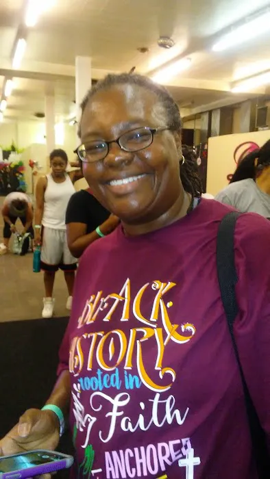 Zumba Queen Dee Picture 8