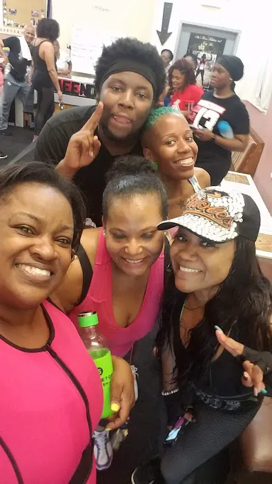 Zumba Queen Dee Picture 6