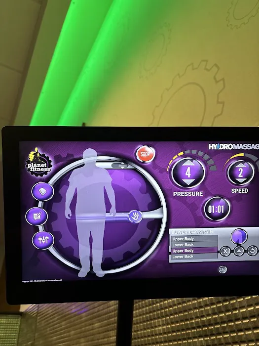 Planet Fitness Picture 2