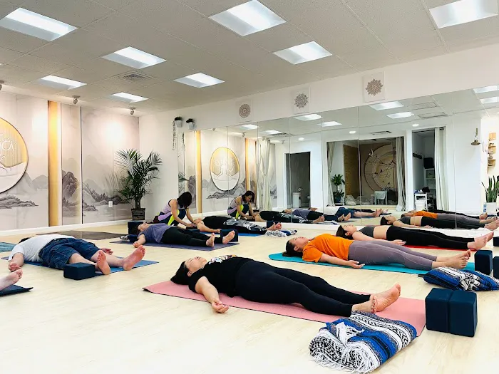 Parasoul Yoga Picture 7