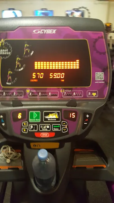 Planet Fitness Picture 6