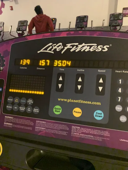 Planet Fitness Picture 8