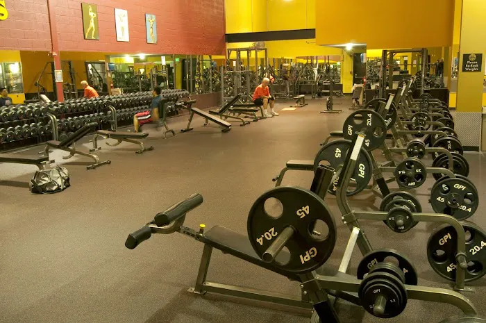 Gold's Gym Picture 7