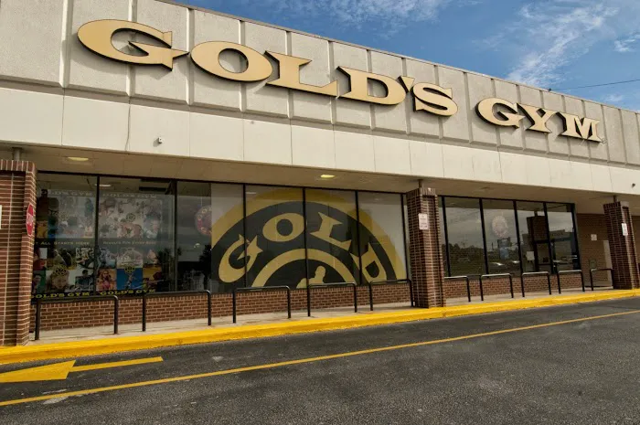 Gold's Gym Picture 8