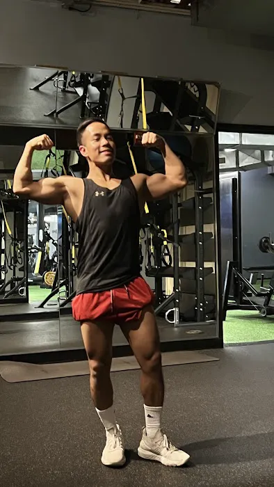Gold's Gym Picture 5