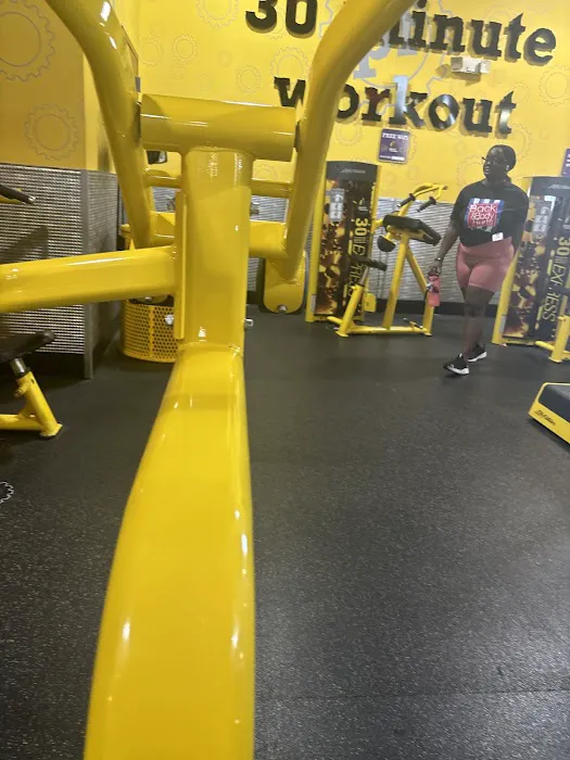 Planet Fitness Picture 9