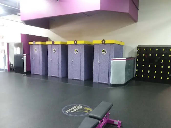 Planet Fitness Picture 9