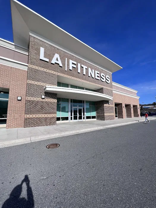 LA Fitness Picture 1
