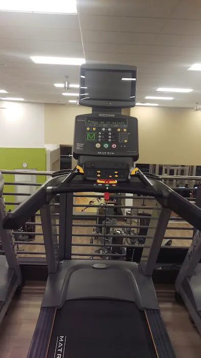 LA Fitness Picture 9