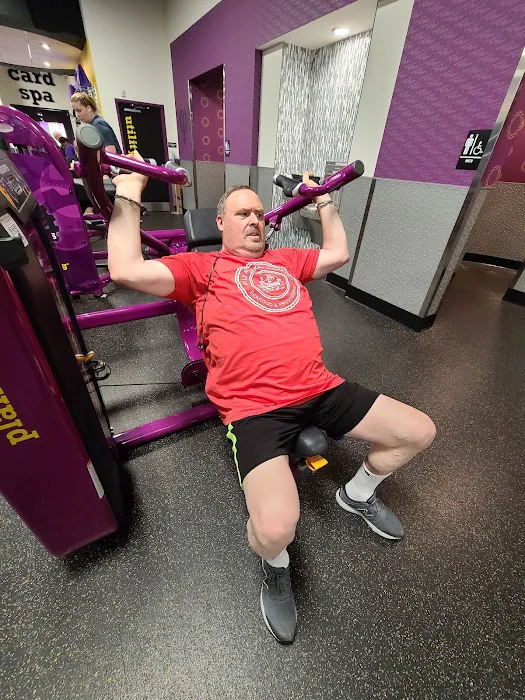 Planet Fitness Picture 6