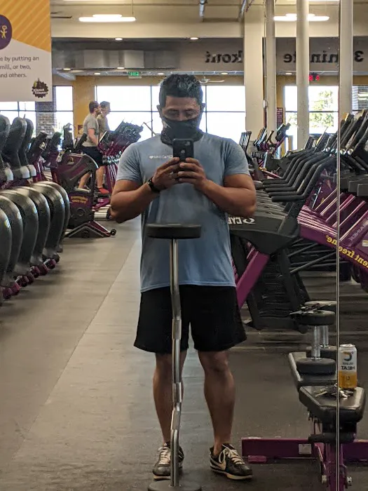 Planet Fitness Picture 2
