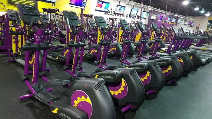 Planet Fitness Picture 5