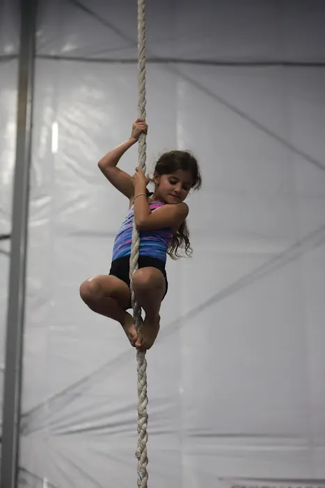 Emilia's Acrobatics, Gymnastics & Cheerleading Picture 8