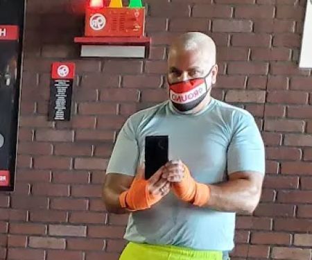 9Round Kickbox Fitness