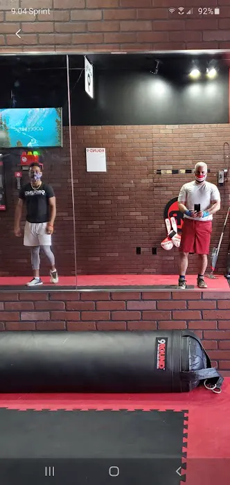 9Round Kickbox Fitness Picture 3