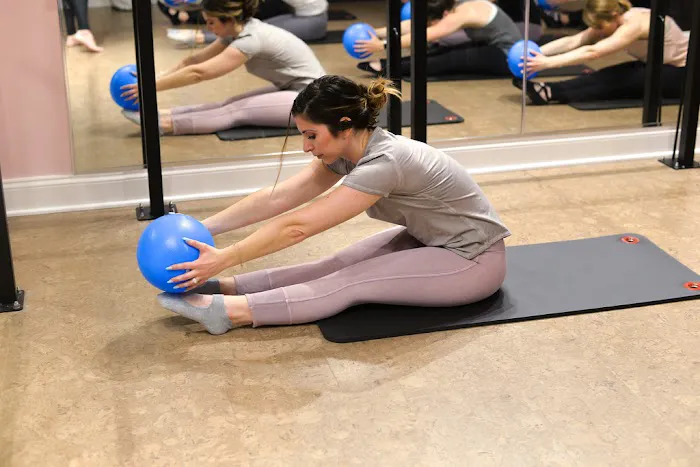 Barre Forward - Barre Studio in Annapolis/Severna Park area Picture 4
