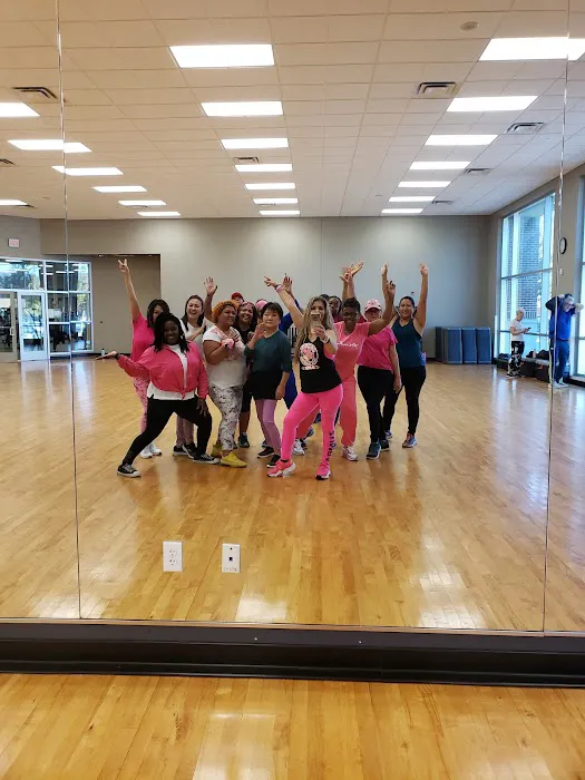 LA Fitness Picture 6