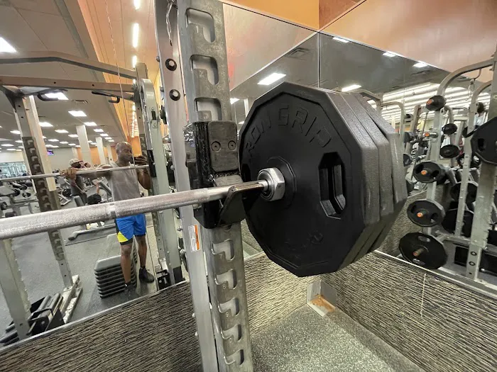 LA Fitness Picture 7