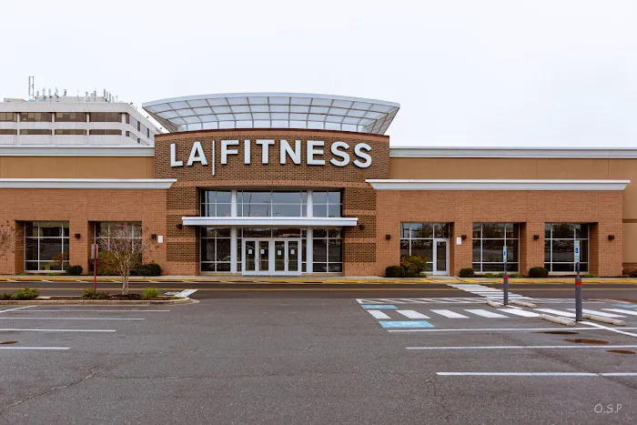 LA Fitness Picture 5