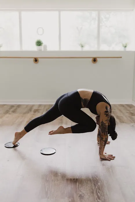 True Moon Yoga and Fitness Picture 1