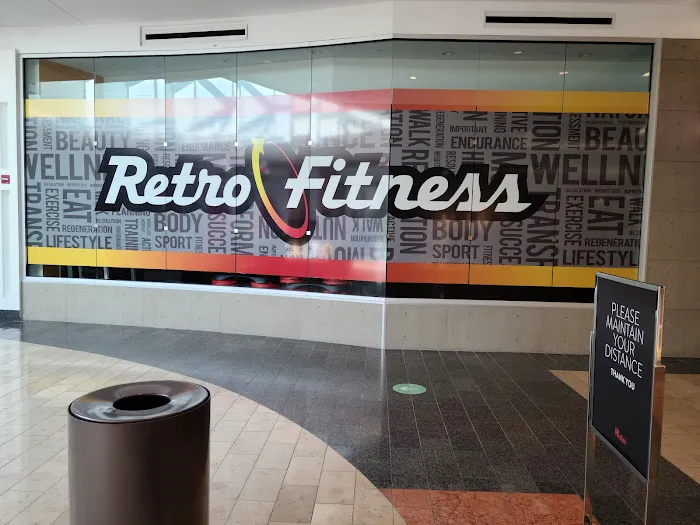 Retro Fitness Picture 3