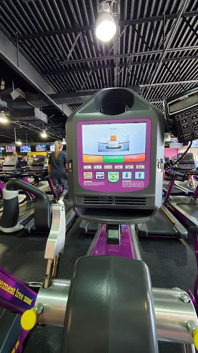 Planet Fitness Picture 2