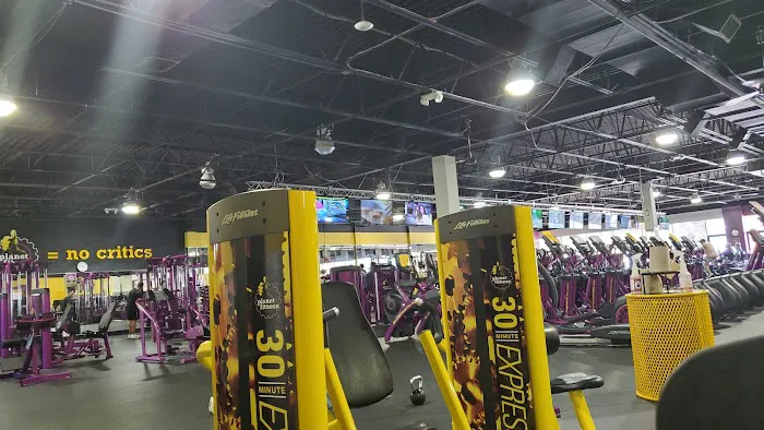 Planet Fitness Picture 5