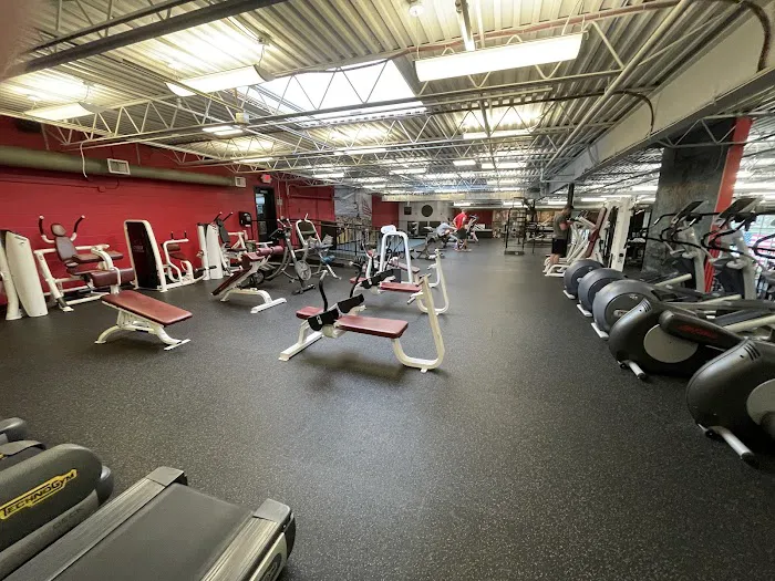 Gold's Gym Picture 6