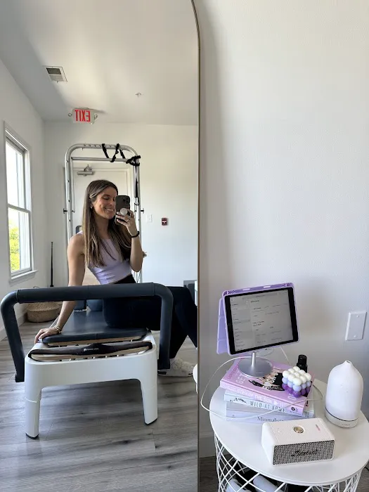 toned studio pilates Picture 5