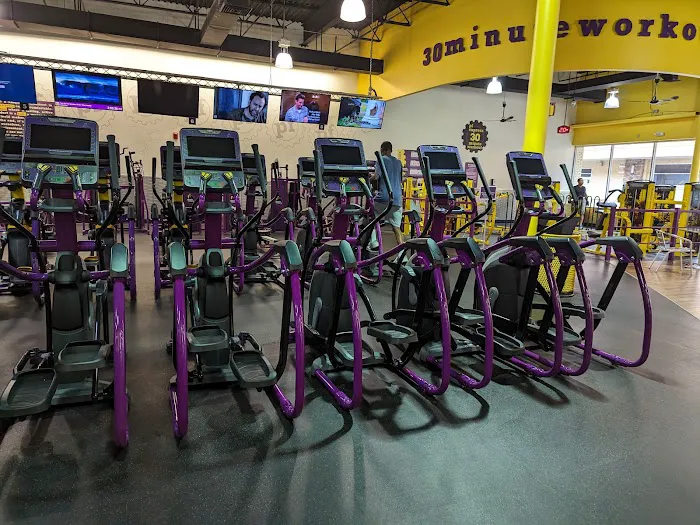 Planet Fitness Picture 10