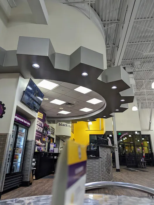 Planet Fitness Picture 1