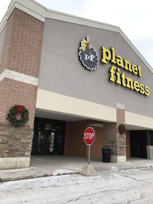 Planet Fitness Picture 3