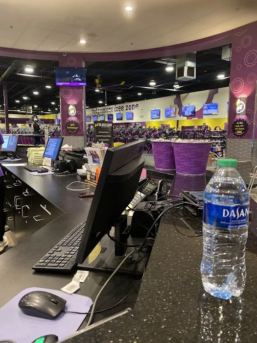 Planet Fitness Picture 5