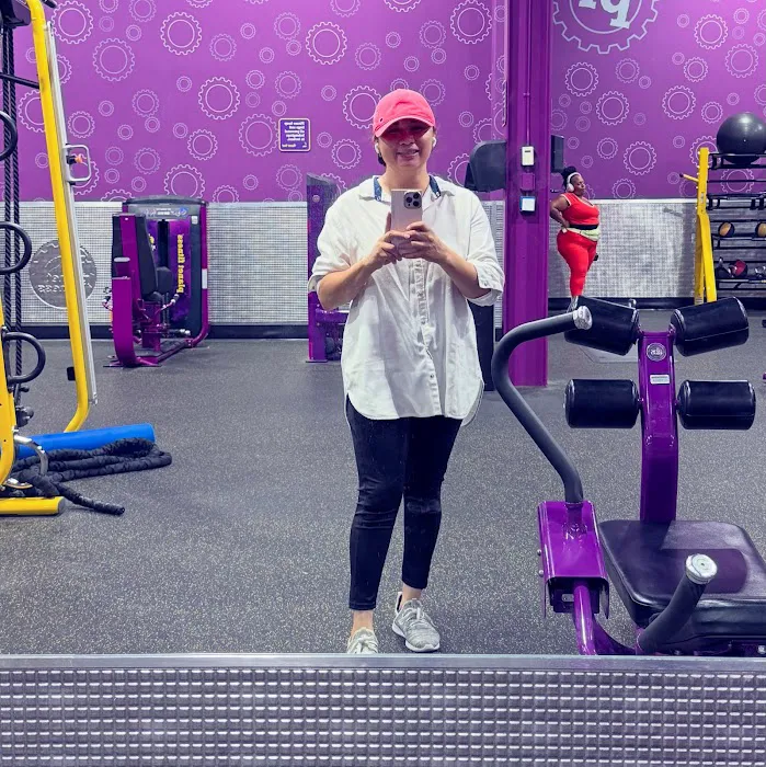 Planet Fitness Picture 7