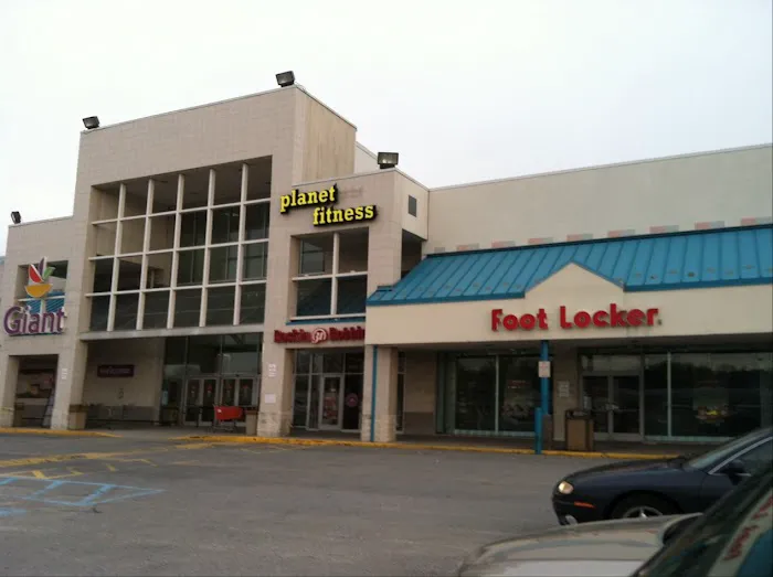 Planet Fitness Picture 8