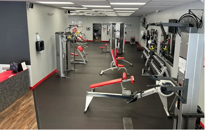 Snap Fitness Lowell Picture 2