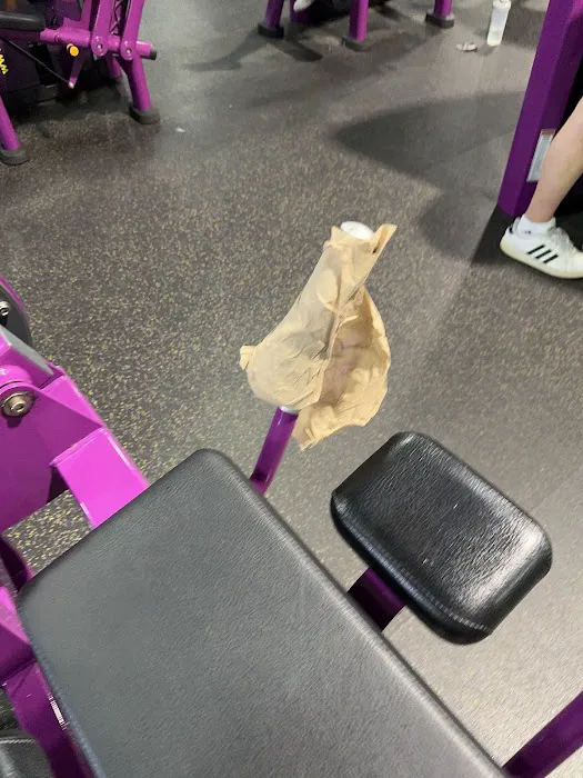 Planet Fitness Picture 7