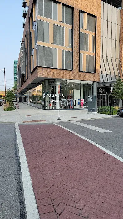 YogaSix Hyde Park Picture 2