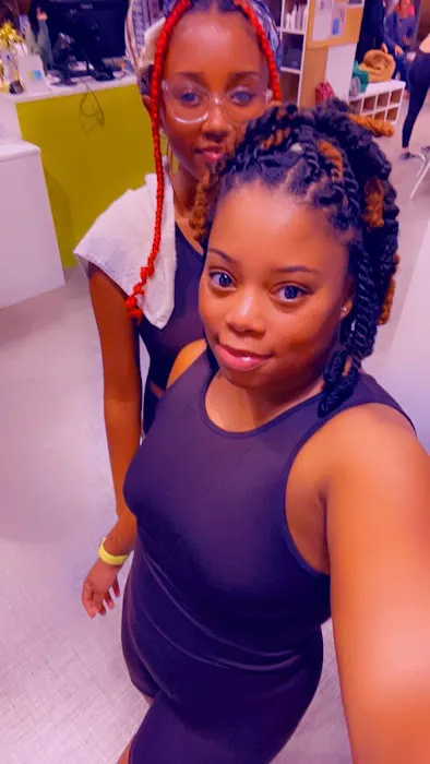 YogaSix Hyde Park Picture 8