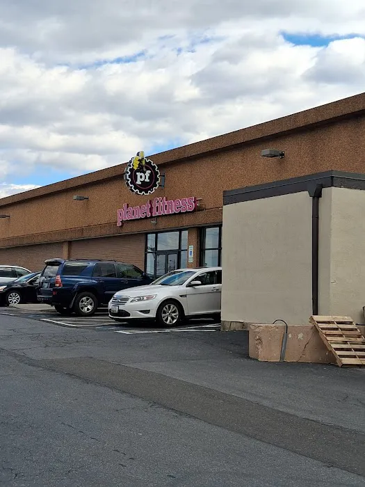 Planet Fitness Picture 2
