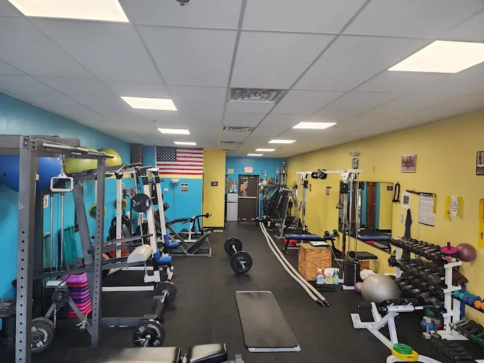 Regi's Fitness Studio Picture 6