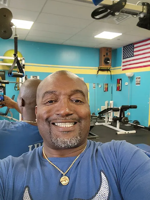 Regi's Fitness Studio Picture 8