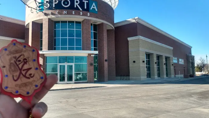 LA Fitness Picture 4