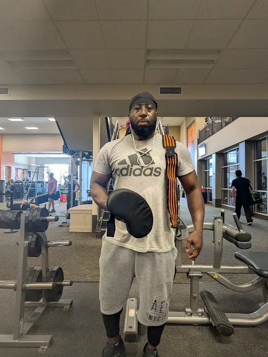 LA Fitness Picture 5