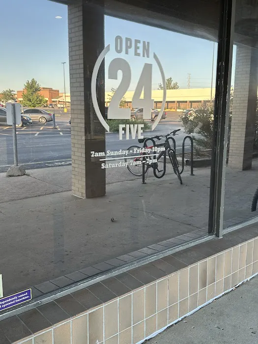 Planet Fitness Picture 8